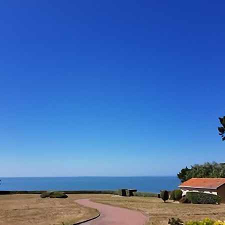 Appartement En Rdc Avec Terrasse Face A La Mer Pornic Bagian luar foto