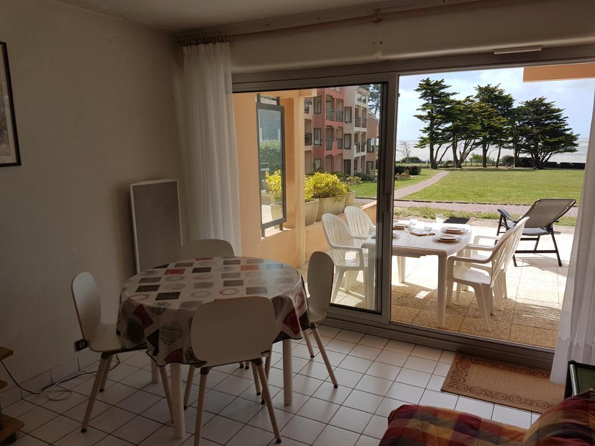 Appartement En Rdc Avec Terrasse Face A La Mer Pornic Bagian luar foto